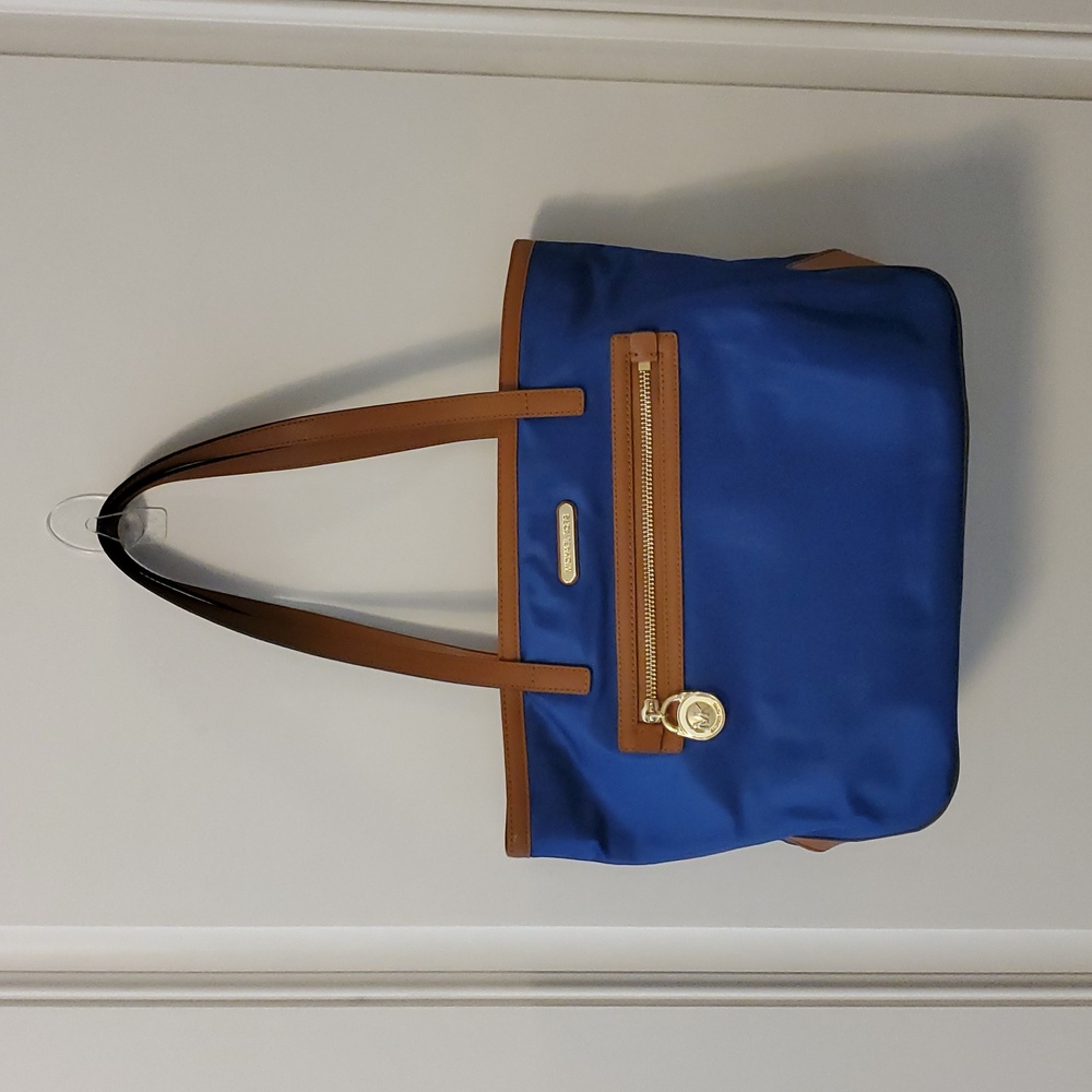 Michael Kors Jet Set Royal Blue Nylon Tote with Tan Leather Trim - Picture 2 of 8